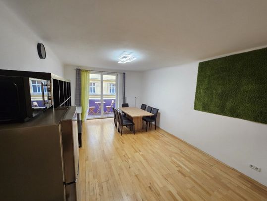 Wunderschöne 4-Zimmer-Wohnung in zentraler Lage von Wien! - Photo 1