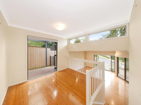 8 Paul Close, Hornsby Heights NSW 2077 - House For Rent | Domain - Photo 1