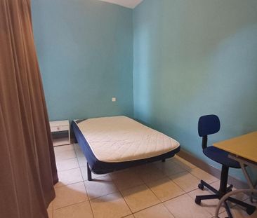 Location Appartement 2 pièces 28m² MILLAU 12100 - Photo 2