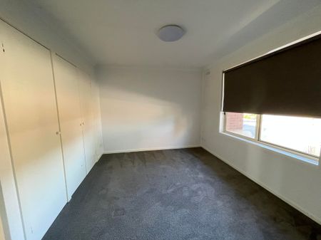 2 / 4 Skipton Court, WODONGA VIC 3690 - Photo 4