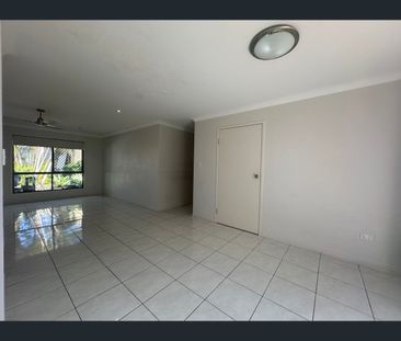 3/47 Johnston Street, Millbank, Qld 4670 - Photo 3