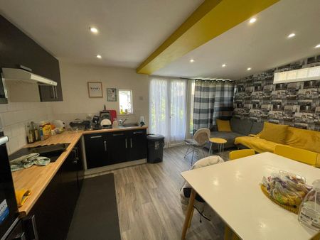 5 bedroom house share to rent - Photo 4