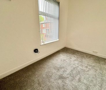 2 bedroom end of terrace house to rent - Photo 5