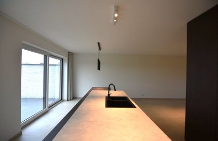 Prachtig afgewerkte nieuwbouw woning in leuke woonwijk - Photo 5