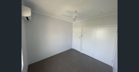 NEAT AND TIDY UNIT - Photo 2