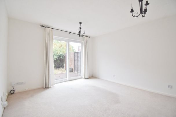 Shaw Drive, Walton-on-Thames, KT12 - Photo 1