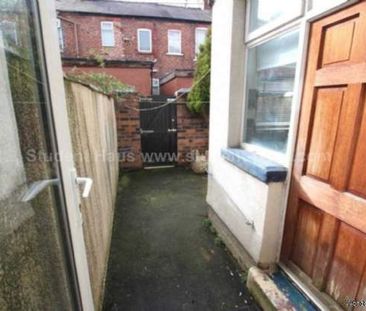 3 bedroom property to rent in Salford - Photo 5