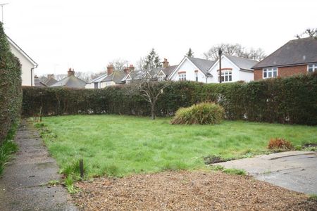 Horsell, Woking - Photo 3
