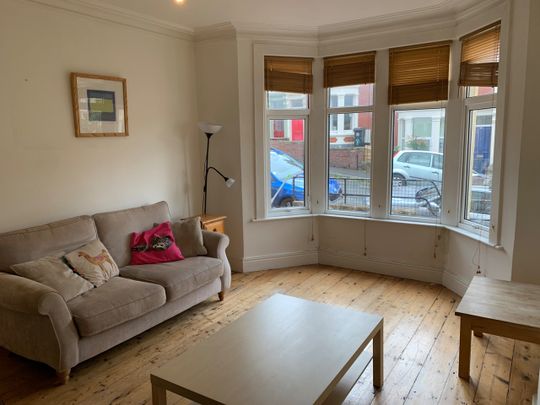 5 Bed Terraced House, Hamilton Road, BS3 - Photo 1