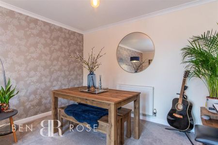 4 bedroom townhouse to rent - Photo 4