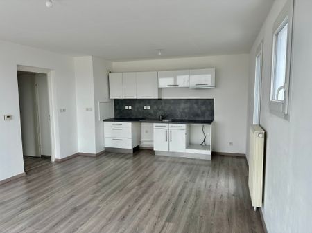 Location Appartement 3 pièces 58m² LILLE 59000 - Photo 3