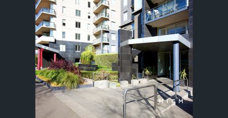 On leafy St Kilda Road sits this stunning unfurnished two bedroom residence - Photo 2