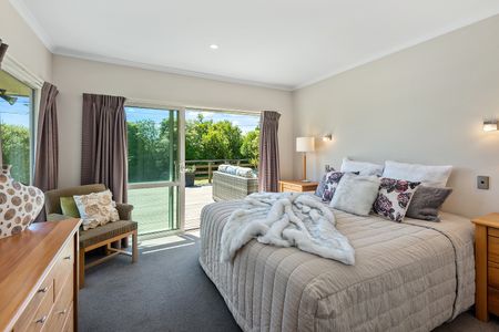 Four Bedroom Home in New Brighton with Large Garage - Photo 5