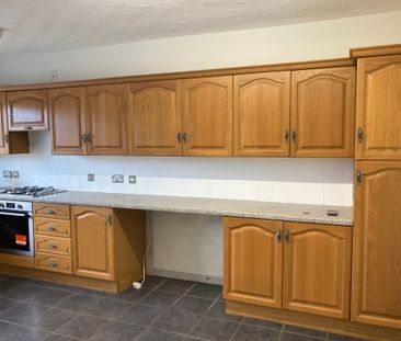 42 Dunsuivnish Ave, Portstewart, BT55 7EP - Photo 6