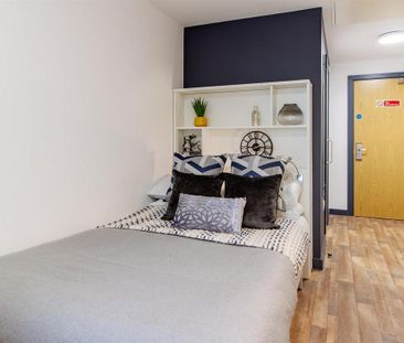 Studio to rent - Photo 1