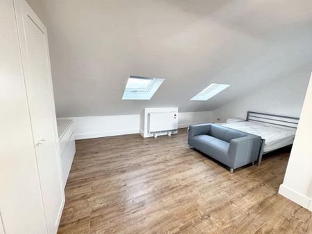 Studio to rent - Photo 2