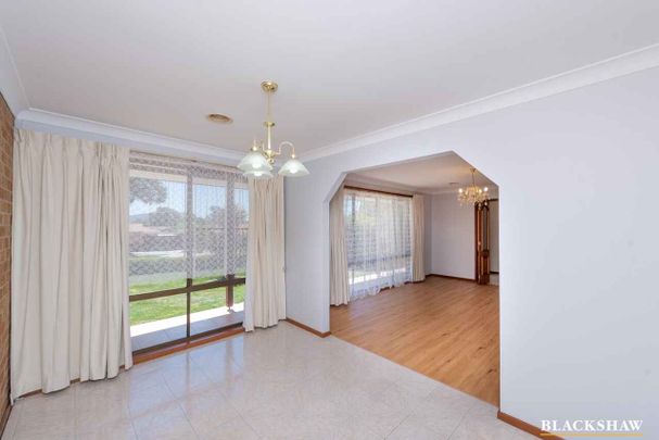 Lovely quiet location, in peaceful loop street - Photo 1