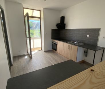 Location Appartement 3 pièces 69m² LE CREUSOT 71200 - Photo 4