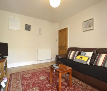 1 bedroom detached house to rent - Photo 3