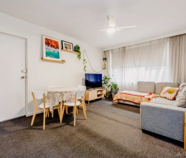 2 Bed, 1 Bath - Photo 1