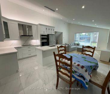 Detached Home For Lease | W9229490 - Photo 1