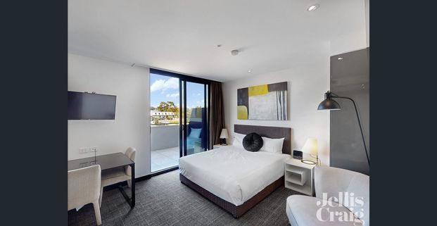 Stress free living in the heart of Hawthorn. - Photo 1