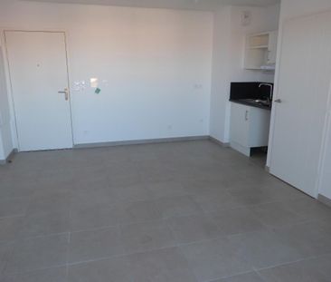 location Appartement T2 DE 39.24m² À TOULON - Photo 4