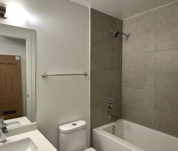 For Lease - 2075 King Road Unit# 334, King, Ontario - Photo 5