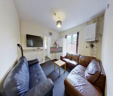 8 bedroom house to rent - Photo 1