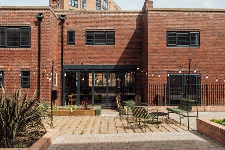 2 bedroom flat to rent - Photo 3