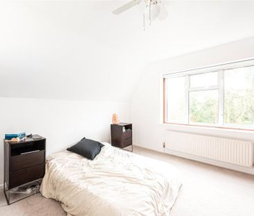 4 bedroom detached house to rent - Photo 6