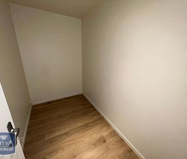 Location Appartement 2 pièces 57m² TOULON 83000 - Photo 5