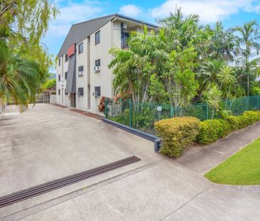 Furnished & Spacious Inner-City Apartment! - Photo 5