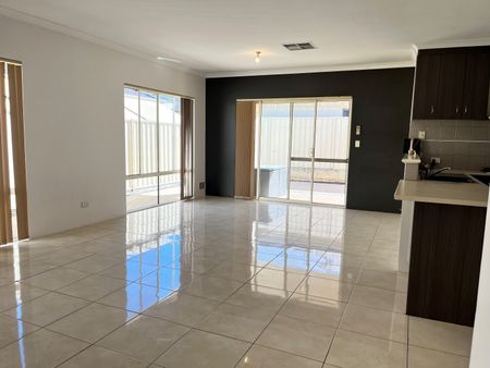 22 Goa Vista, Bennett Springs WA 6063 - House For Rent | Domain - Photo 2