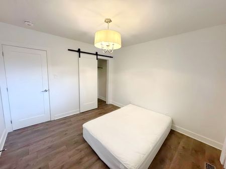 For Lease - 741 Proctor Road Unit# Upper, Burlington, Ontario - Photo 4