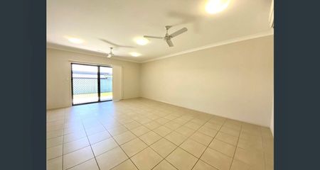 Air Conditioned, Secure 3 Bedroom Home - Photo 2