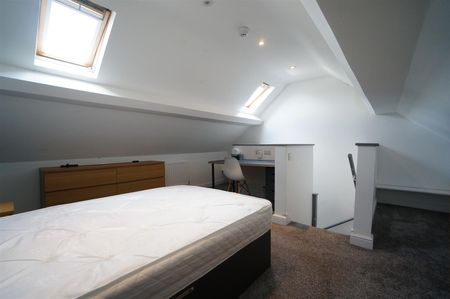 96 Caernarfon Road - Photo 4