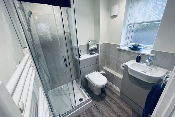 Emperor Way - Photo 1