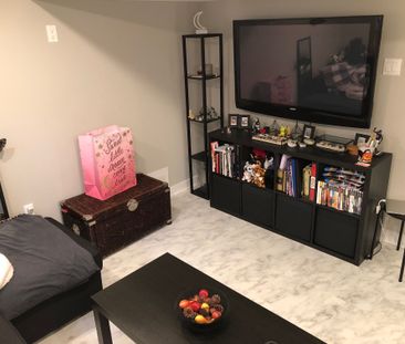 For Lease - 1180 Southwood Drive Unit# #B, Parkway Park - Queensway... - Photo 1