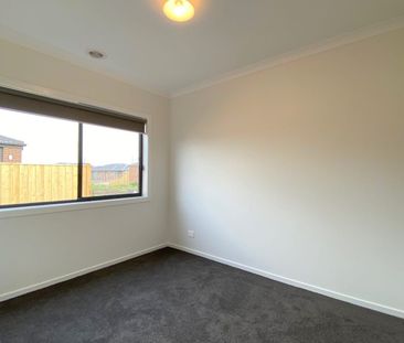 Style & Location! - Photo 3