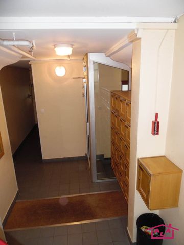 Location Appartement 2 pièces 43m² ST MARTIN D HERES 38400 - Photo 3