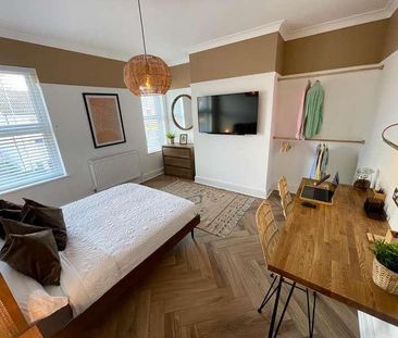 Stylish Bedroom Bath Apartment, LN1 - Photo 4