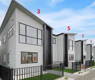 Stunning Four Bedroom Townhouse - Photo 3