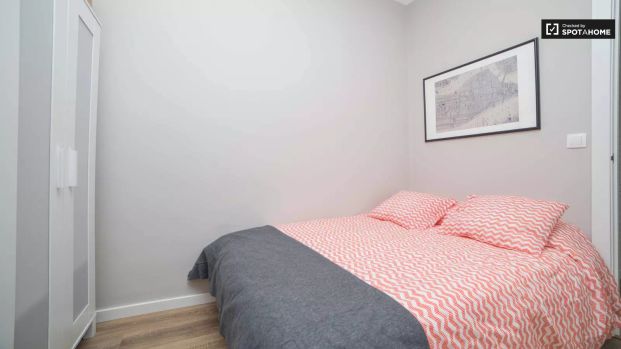 Room in a shared 4-bedroom apartment for rent in La Gran Vía, Valencia - Foto 1