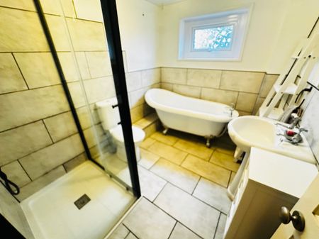 Sea View Road, Poole, Parkstone - Photo 3