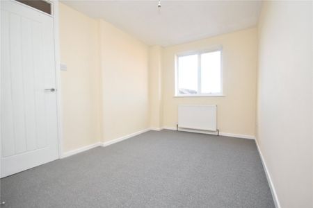 Russet Close, Ledbury, Herefordshire, HR8 2XR - Photo 4