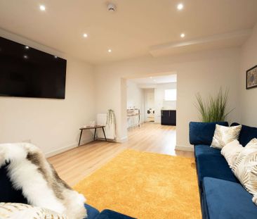😁 Modern HMO in a great location 😁 - Photo 4