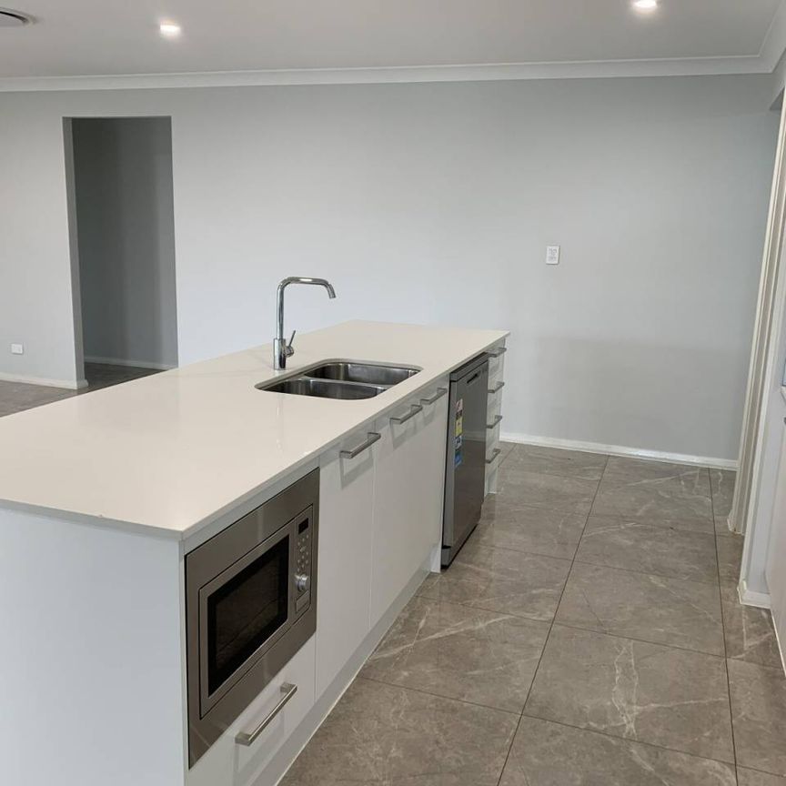 Spacious Family Living in Peaceful Renwick - Photo 1