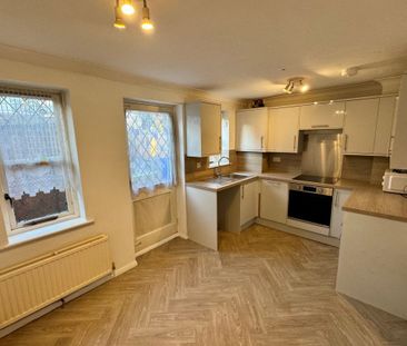 Walnut Close - Photo 4