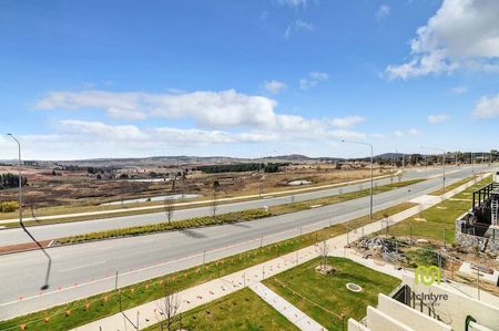 Two bedroom townhouse - Photo 2